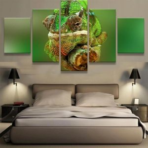 Green Chameleon Lizard - Animal 5 Panel Canvas Art Wall Decor