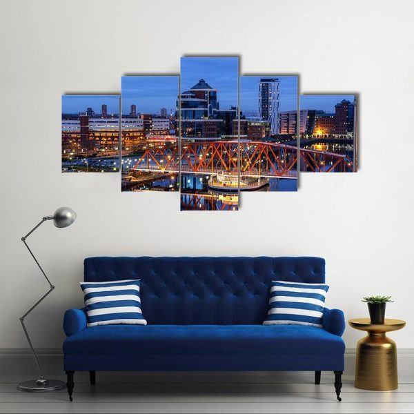 Salford Quays Skyline - Nature 5 Panel Canvas Art Wall Decor