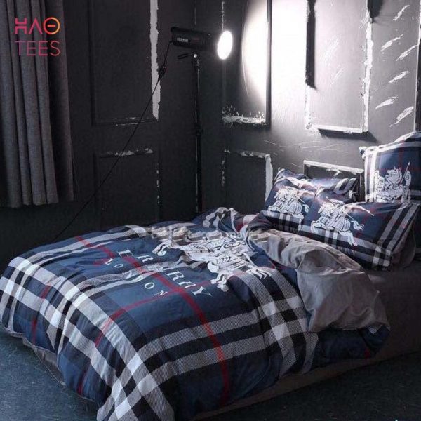 Burberry London Fashionable Designer Bedding Set