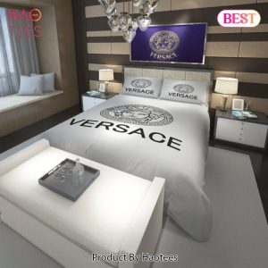 Versace White And Black Logo Luxury Brand High-End Bedding Set Home Decor